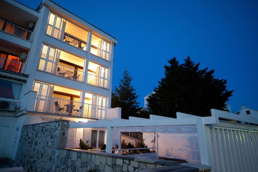 Apartments Casa Bianca تْسْغيكفانِتْسا المظهر الخارجي الصورة