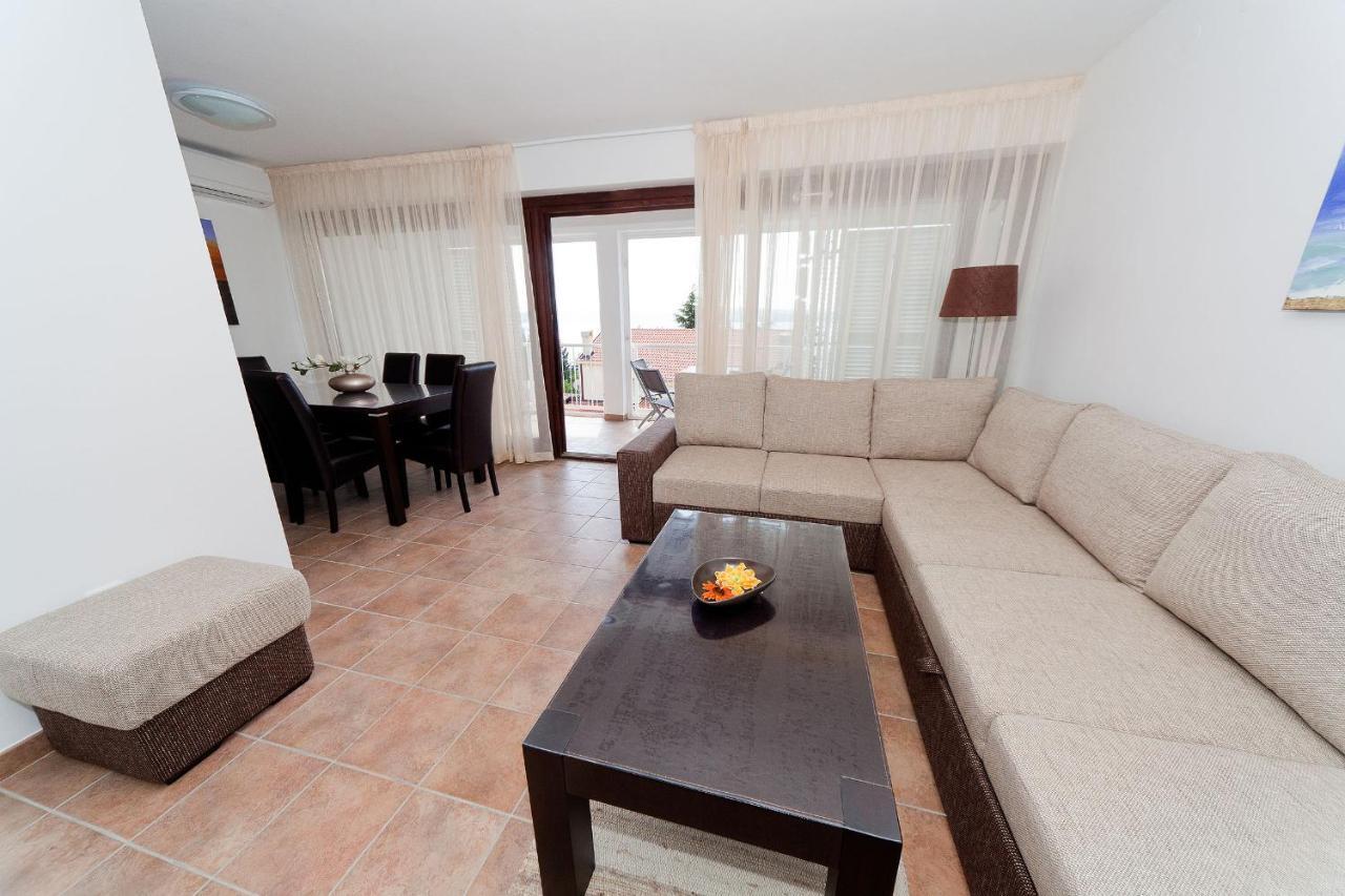 Apartments Casa Bianca تْسْغيكفانِتْسا الغرفة الصورة